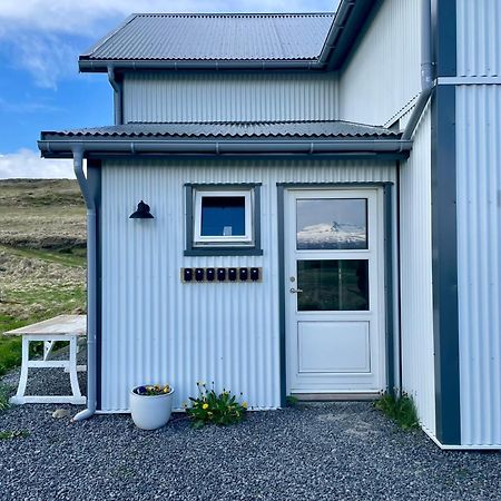 Lindarholl Guesthouse Stori-Bakki エクステリア 写真