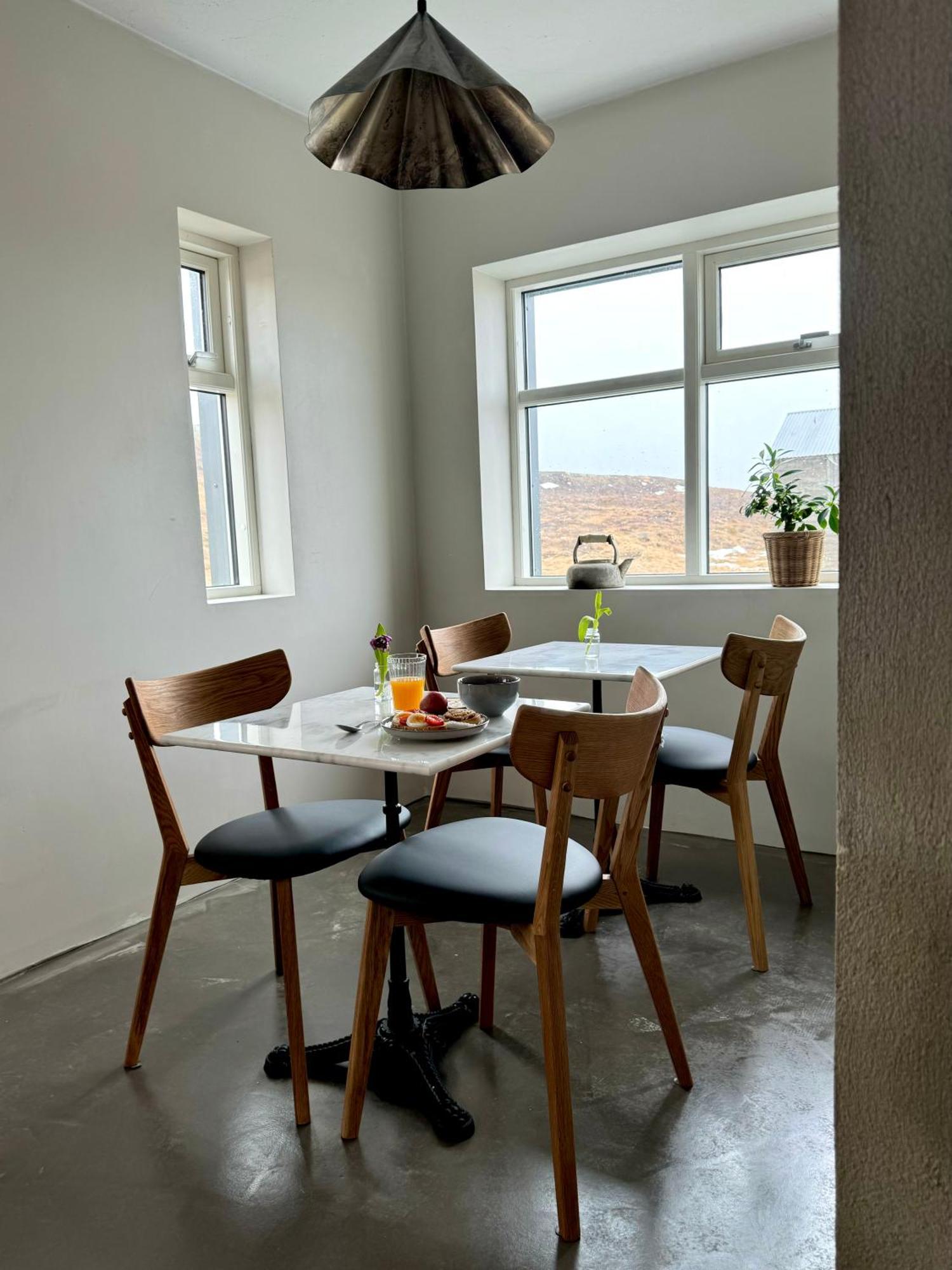 Lindarholl Guesthouse Stori-Bakki エクステリア 写真