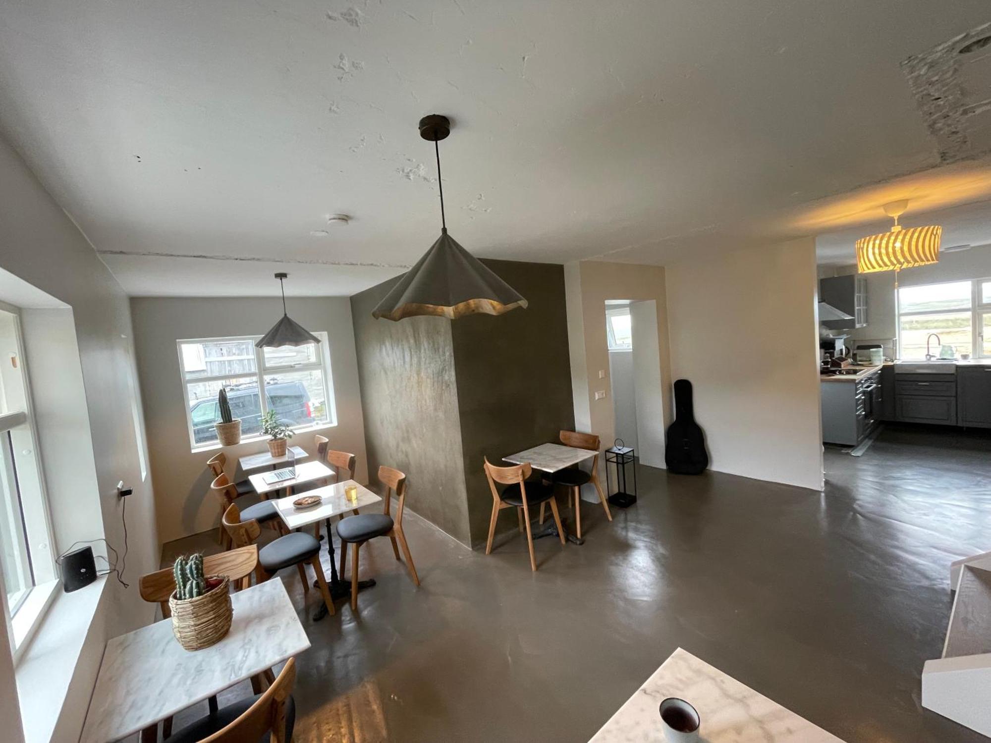 Lindarholl Guesthouse Stori-Bakki エクステリア 写真