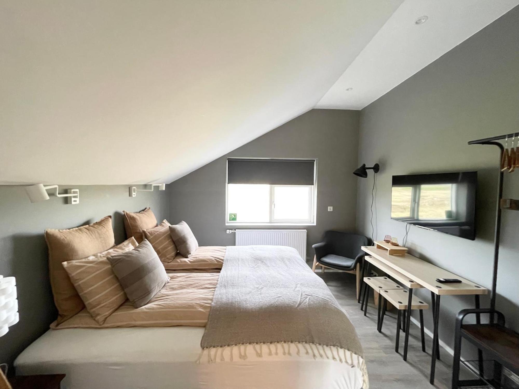 Lindarholl Guesthouse Stori-Bakki エクステリア 写真