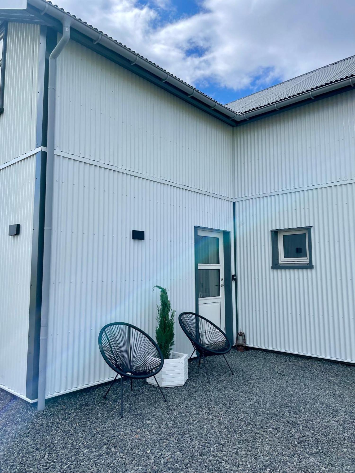 Lindarholl Guesthouse Stori-Bakki エクステリア 写真