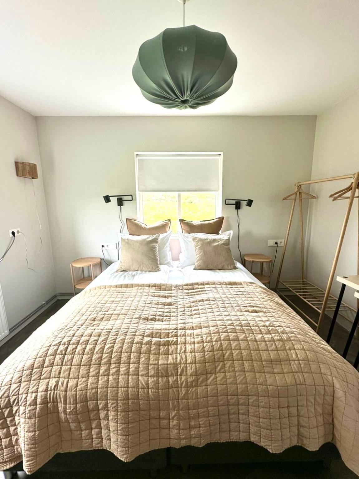 Lindarholl Guesthouse Stori-Bakki エクステリア 写真
