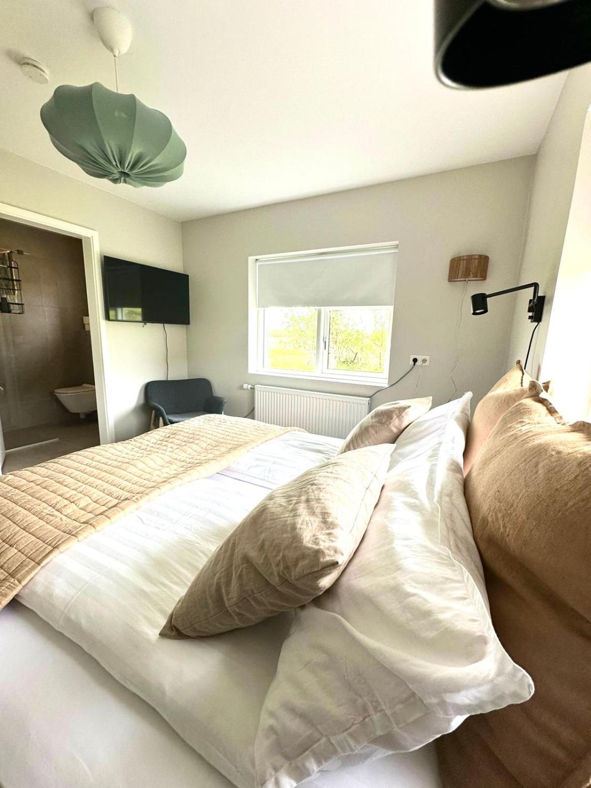 Lindarholl Guesthouse Stori-Bakki エクステリア 写真